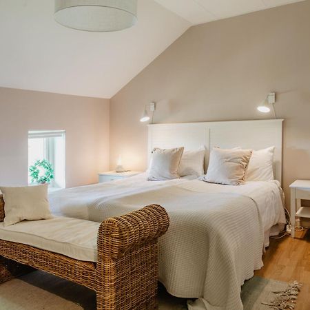 Slottsparken Motel Гускварна Екстер'єр фото